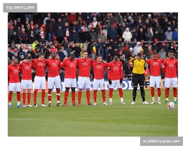 英超争冠与保级之战 伯恩茅斯与诺丁汉森林命运紧密相连