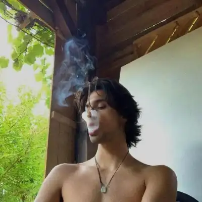 侯茉